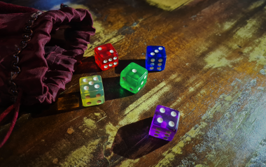 06_Xmas_dice.png